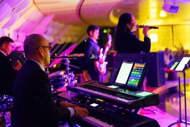 Azamara Cruises The Living Room © Jenna Lyn, Azamara Cruises5.jpg